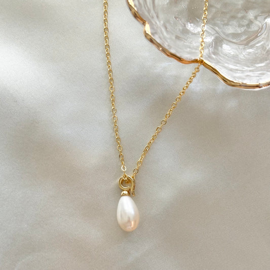 The Gentle Teardrop Necklace