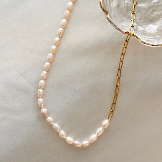 The Modern Muse Necklace