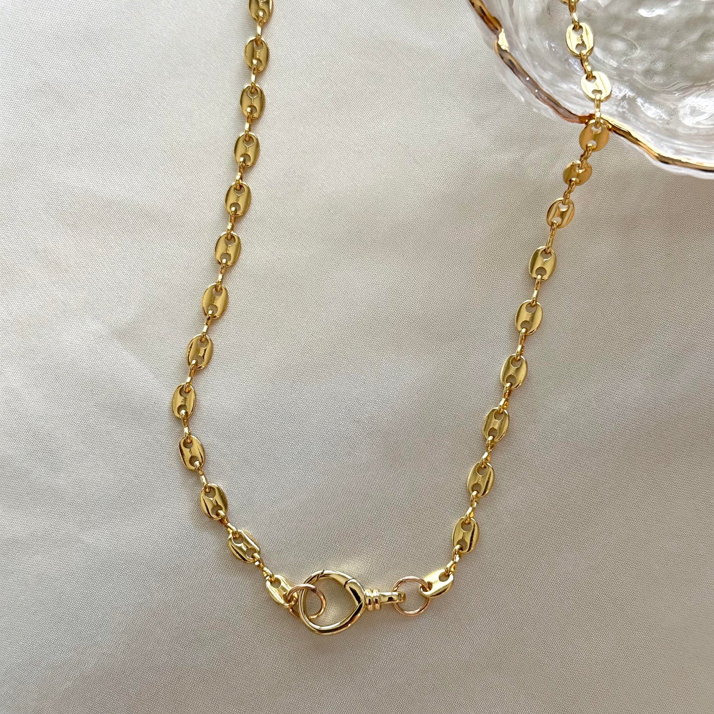 The Structured Soft Chain